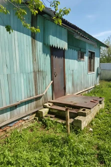 Нежилое здание, 1-этажное, площадь 61,4 кв. м, земельный участок, площадь 355 кв.м по адресу: Ярославская область, р-н Переславский, п. Ивановское, ул. Ленина, д. 21